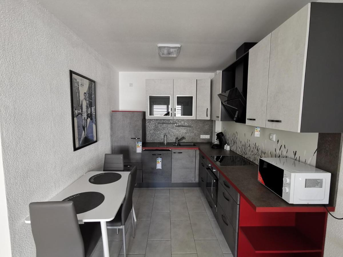 Neue Apartment *
